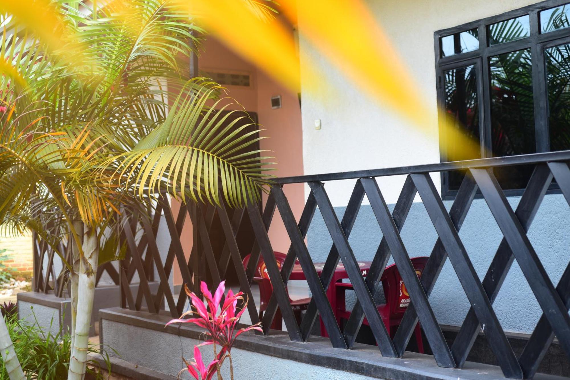 Akagera Neighbors Bed & Breakfast Kabarondo Exterior photo