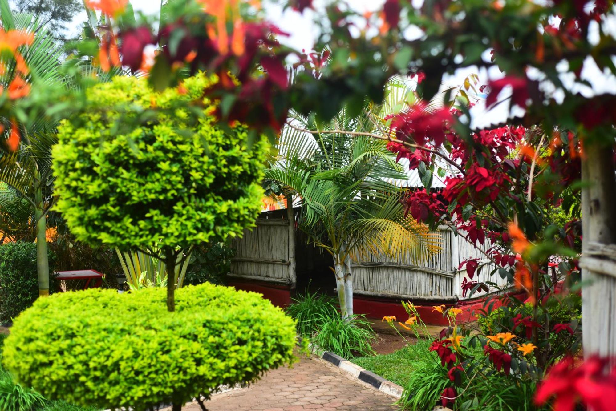 Akagera Neighbors Bed & Breakfast Kabarondo Exterior photo
