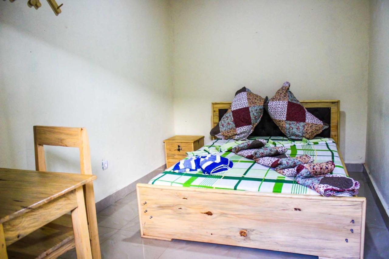 Akagera Neighbors Bed & Breakfast Kabarondo Exterior photo
